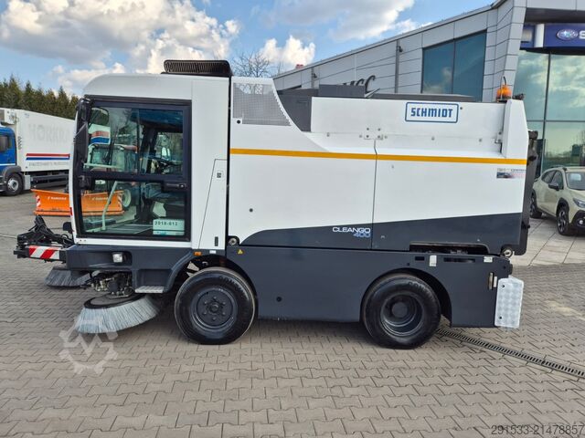 Sweeper truck Schmidt CleanGo 400 / SERVICED!