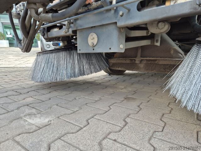 Sweeper truck Schmidt CleanGo 400 / SERVICED!