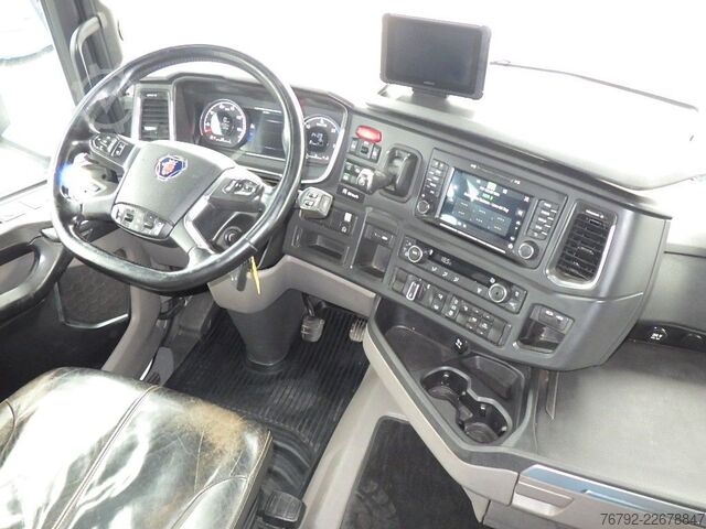 Standard tractor unit SCANIA R 450 A Highline/Ret./Hydr./Safety/Leder/Spoiler