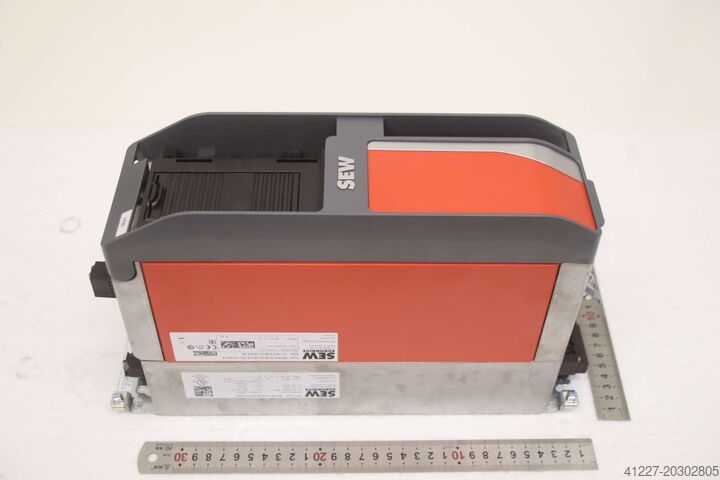Frequency converter 0.55 kW SEW Eurodrive MDX91A-0020-5E3-4-XXX