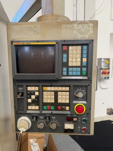 Vertikales Bearbeitungszentrum Stama MC 010