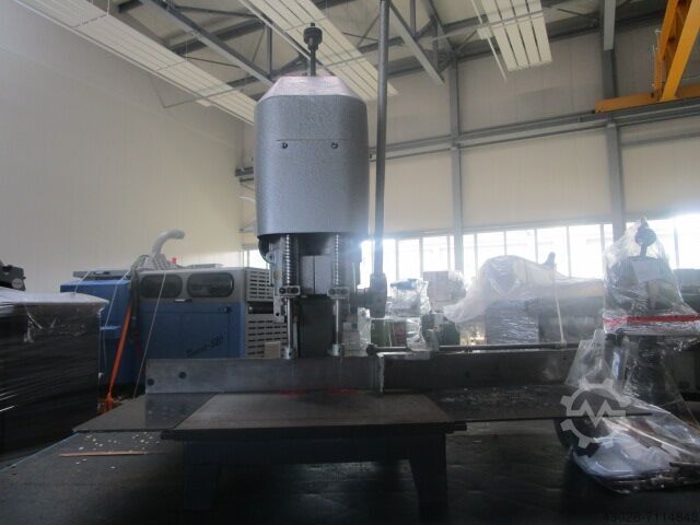 ZWEISPINDELBOHRMASCHINE AEG ADEB71K4R3