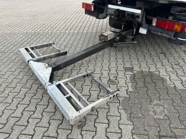 Wrecker MERCEDES-BENZ Atego 818 / Hubbrille / Seilwinde