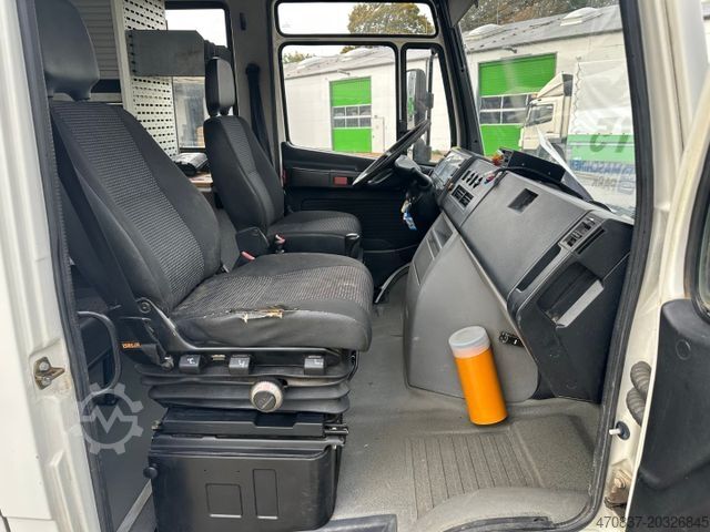 High top van MERCEDES-BENZ Vario 818 / Werkstatt / Kompressor / Doka