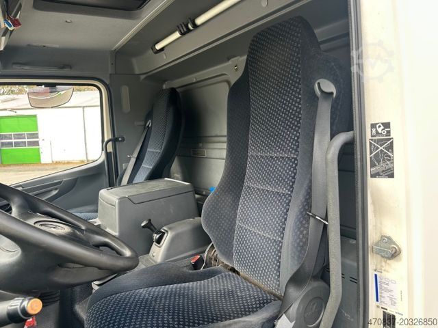Curtain sider van MERCEDES-BENZ Atego 818 / LBW / Klima