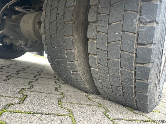 Curtain sider van MERCEDES-BENZ Atego 818 / LBW / Klima