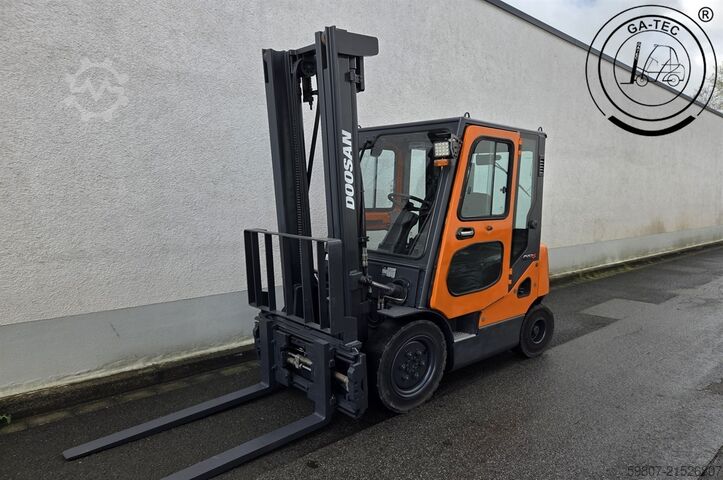 Dieselstapler Doosan D25S-5