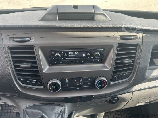 Kastenwagen FORD TRANSIT CUSTOM L2H1 DACHTRäGER, AHV