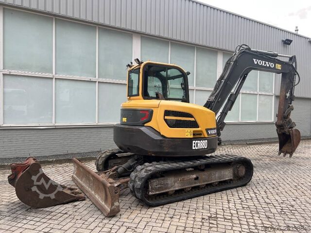 Midi-Bagger Volvo ECR 88 D    2016