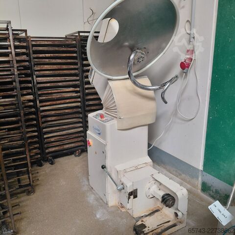 Spiralteigkneter mit fahrbarem Kessel Diosna SP 180 AD