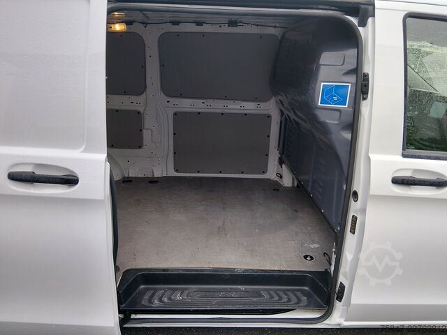 Panel van Mercedes-Benz Vito 116 CDI extralang Kamera
