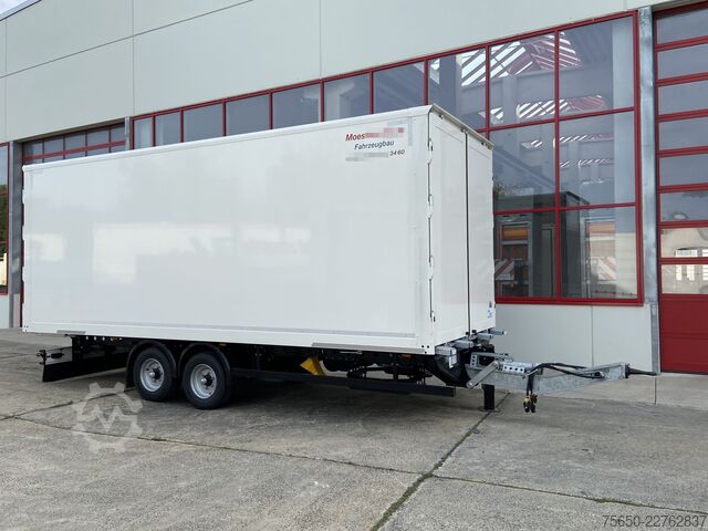 Box trailer Möslein TKO 105 D 7m weiß  Tandem- Koffer, Durchladbar, -- Neufahrzeug --