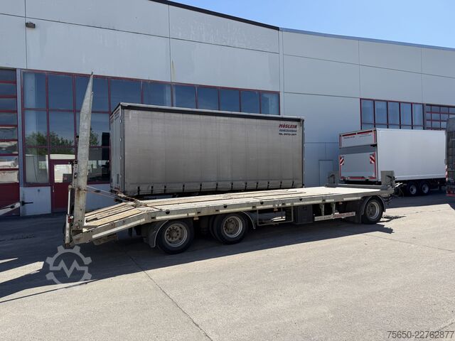 Low loader trailer Möslein TO 3 Schwebheim  3 Achs Tieflader Plato