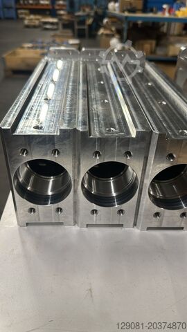 Vertikales Bearbeitungszentrum Mazak Variaxis 730-5X