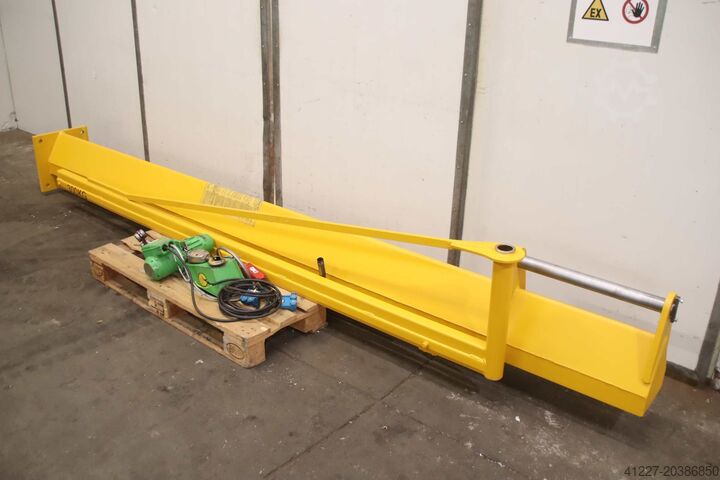 Säulenschwenkkran Ausleger 3,1 m/300 kg Demag/Stahl SK