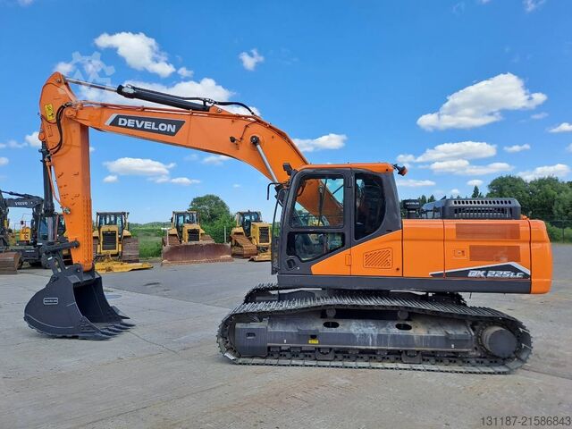 Raupenbagger Develon DX 225 LC-7M (UNUSED, multiple units available)