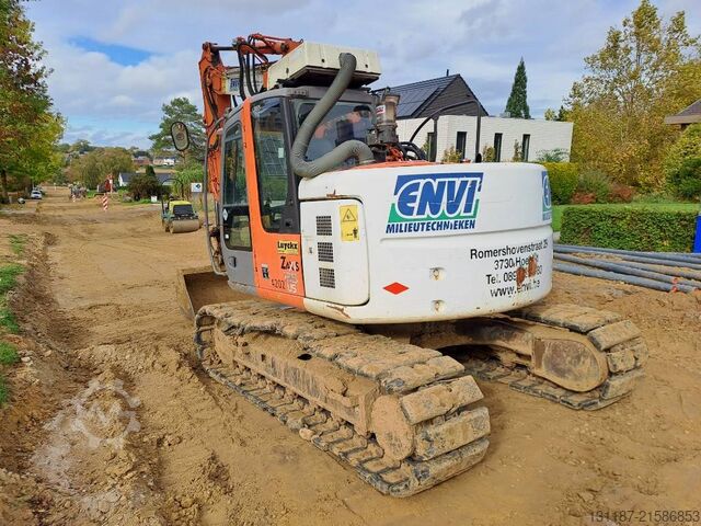Raupenbagger Hitachi ZX135US