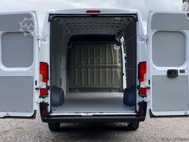 High-roof long-wheelbase panel van Peugeot Boxer Kasten 435 L4H2  180 AUT/NAvi/PDC