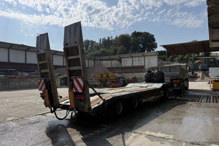 Low loader trailer Fliegl DTS 360