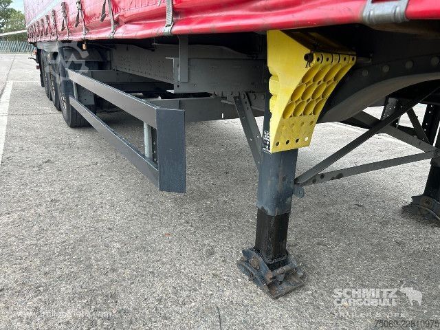 Auflieger mit Pritsche & Plane Schmitz Cargobull Curtainsider Standard