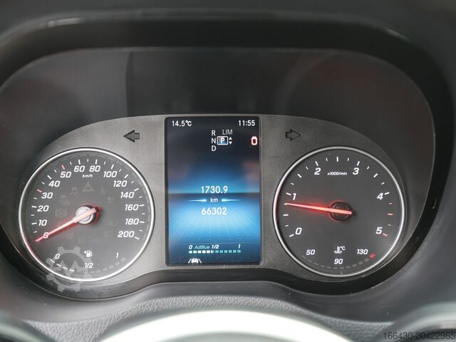 Panel van Mercedes-Benz Sprinter 319 CDI L2H1 Mixto AHK Standhz. Dist