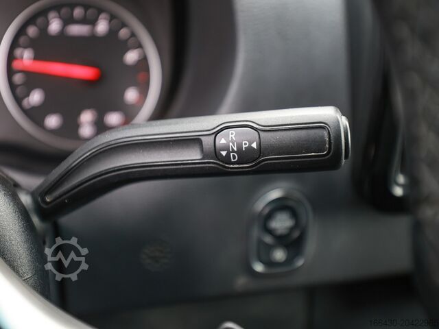 Panel van Mercedes-Benz Sprinter 319 CDI L2H1 Mixto AHK Standhz. Dist