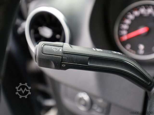 Panel van Mercedes-Benz Sprinter 319 CDI L2H1 Mixto AHK Standhz. Dist