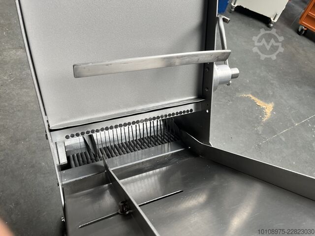 Brotschneidemaschine und Verpackungsmaschine De Hoog / AVT b.v. 