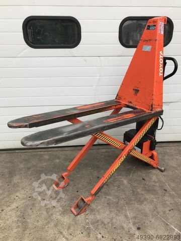 Electrohydraulic scissor-lift pallet truck; scissor pallet truck, pallet truck for pallets, tiller. TOYOTA / BT HTH 10 E