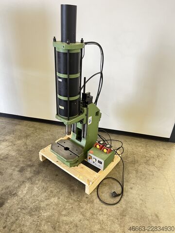Pneumatic press with two-hand control Schmidt 32KN