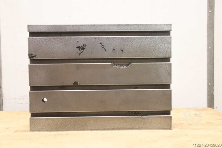 Aufspannwinkel mit T Nuten Guss 535/250/H400 mm