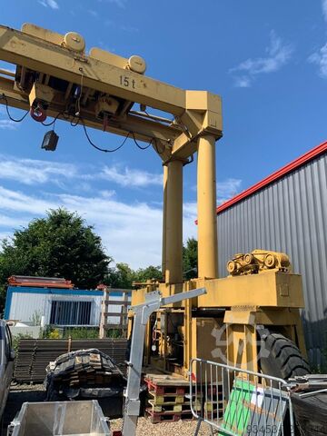 Bridge crane Caterpillar 