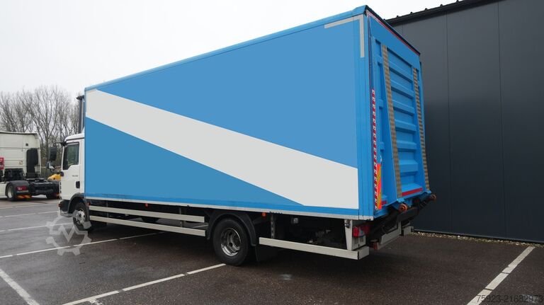 Suitcase MAN TGL 12.220 closed box truck