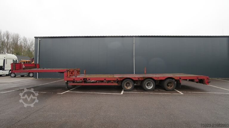 Semi-Tieflader Nooteboom 3 axle semi low loader extendable