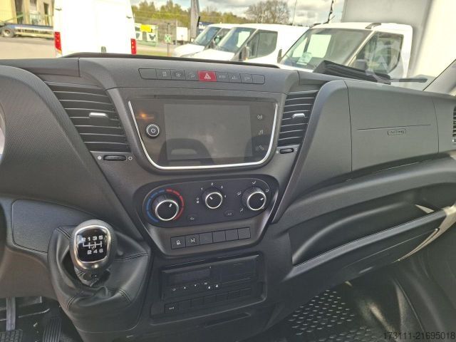 Transporter mit Kipper IVECO Daily 70C18HD Kipper / Standheizung / AHK /