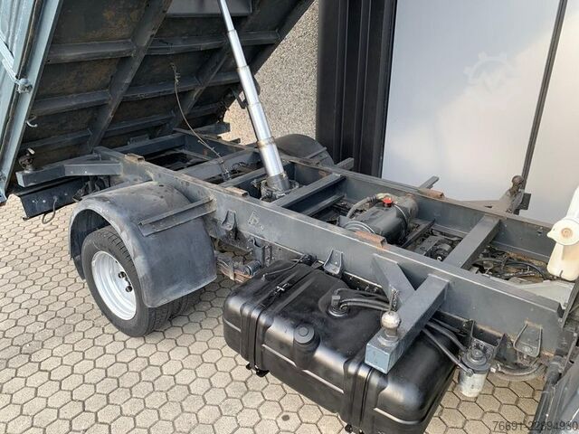 Special purpose truck Nissan NT400 Cabstar