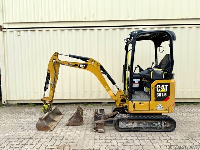 Mini excavator CATERPILLAR 301.5 / 2020 BJ / 2 x Löffel