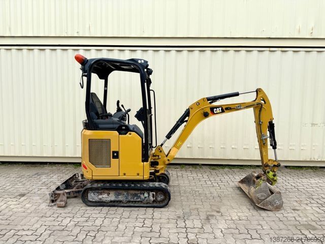 Mini excavator CATERPILLAR 301.5 / 2020 BJ / 2 x Löffel