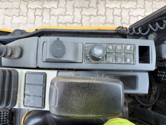 Mini excavator CATERPILLAR 301.5 / 2020 BJ / 2 x Löffel