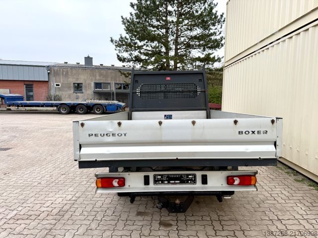 Pick-up van PEUGEOT Boxer Doka Pritsche / 1. Hand / Klima