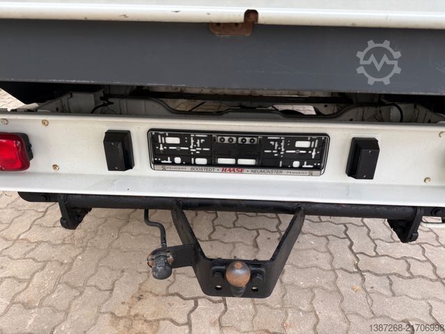 Pick-up van PEUGEOT Boxer Doka Pritsche / 1. Hand / Klima