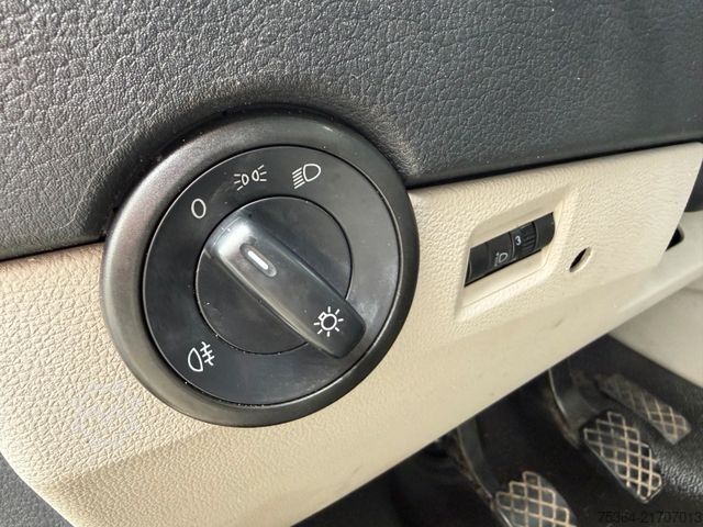 Minibus VOLKSWAGEN T6 Kombi 2.0 Tdi Lang L2 Klima 9Sitze Schiebetür