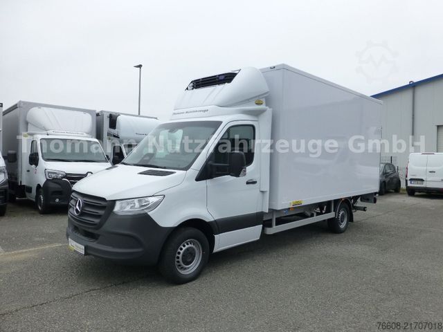 Refrigerator body van MERCEDES-BENZ Sprinter 317 CDI Kühlkoffer mit LBW Xarios 300GH