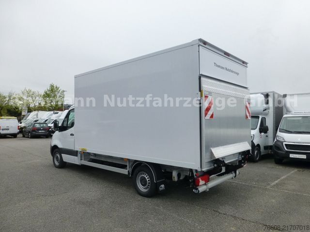 Refrigerator body van MERCEDES-BENZ Sprinter 317 CDI Kühlkoffer mit LBW Xarios 300GH