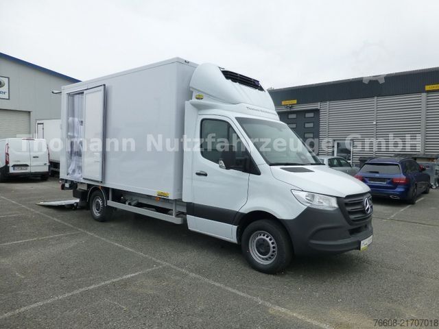 Refrigerator body van MERCEDES-BENZ Sprinter 317 CDI Kühlkoffer mit LBW Xarios 300GH