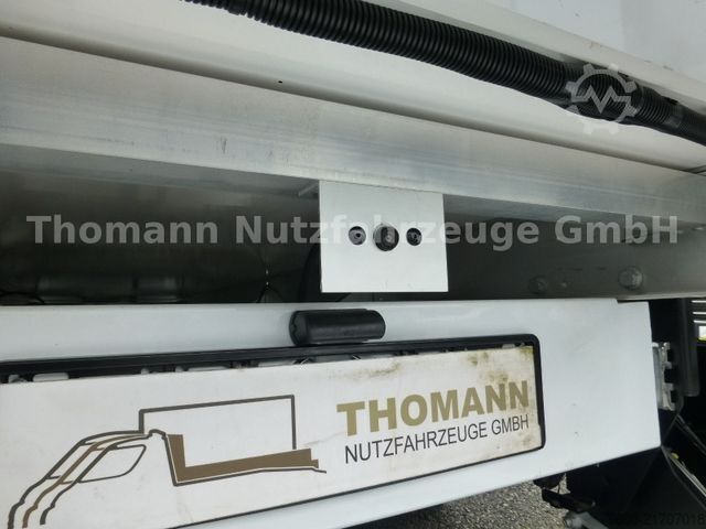 Refrigerator body van MERCEDES-BENZ Sprinter 317 CDI Kühlkoffer mit LBW Xarios 300GH