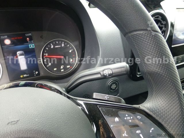 Refrigerator body van MERCEDES-BENZ Sprinter 317 CDI Kühlkoffer mit LBW Xarios 300GH