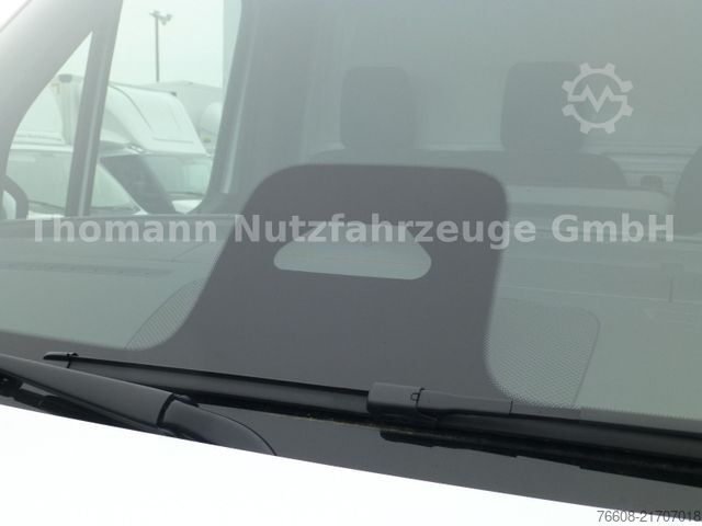 Refrigerator body van MERCEDES-BENZ Sprinter 317 CDI Kühlkoffer mit LBW Xarios 300GH