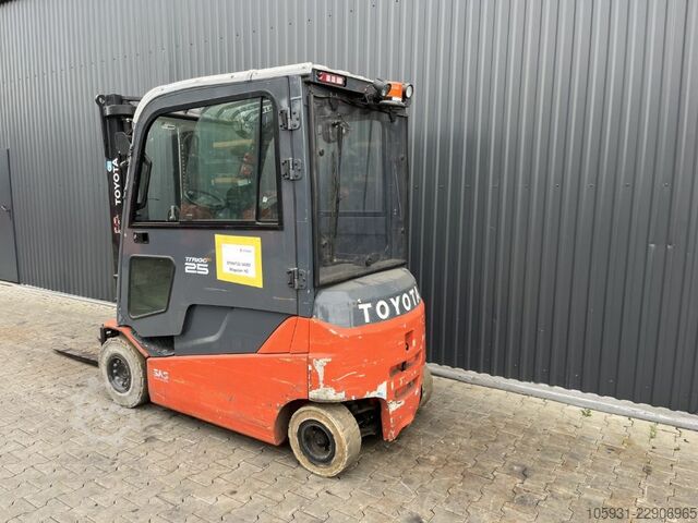 Elektro 4 Rad-Stapler Toyota 8FBMT25