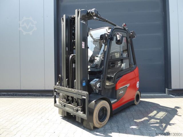 Electric 4-wheel forklift Linde E30HL/600